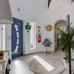Villa 66 Adm Clara - Beautifully Renovated