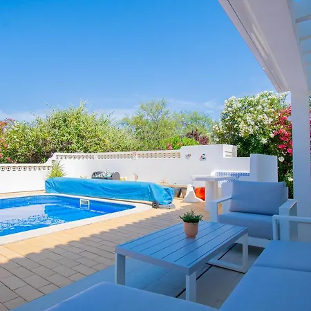 66 Adm Clara - Beautifully Renovated