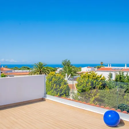 66 Adm Clara - Beautifully Renovated *