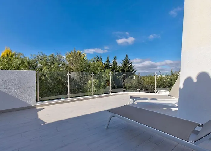 Villa 66 Adm Clara - Beautifully Renovated Carvoeiro (Lagoa)