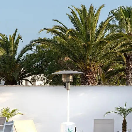 66 Adm Clara - Beautifully Renovated Καρβοέιρο