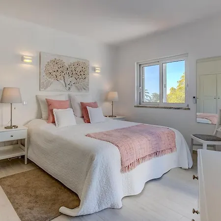 66 Adm Clara - Beautifully Renovated *